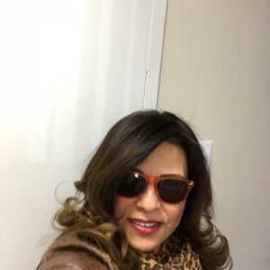 Meet your Posher, Luisa